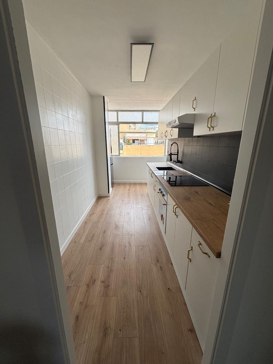 Piso de 4 habitaciones en Málaga ciudad en venta con garaje - 399.000 € (Ref: 9440607)