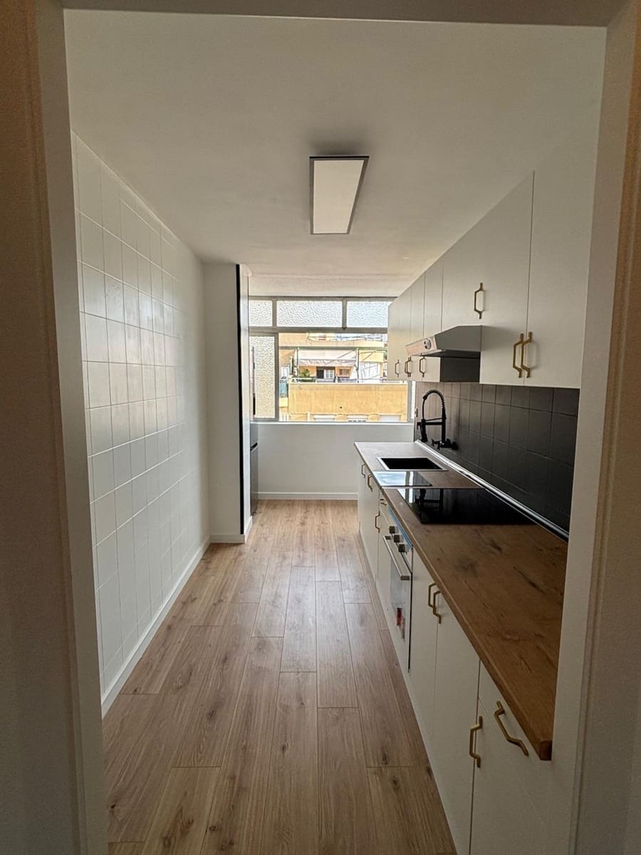 Piso de 4 habitaciones en Málaga ciudad en venta con garaje - 399.000 € (Ref: 9440607)