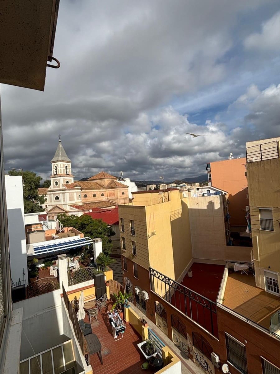 Piso de 4 habitaciones en Málaga ciudad en venta con garaje - 399.000 € (Ref: 9440607)