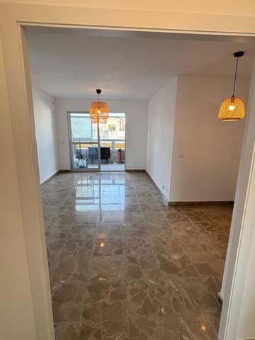 Piso de 4 habitaciones en Málaga ciudad en venta con garaje - 399.000 € (Ref: 9440607)