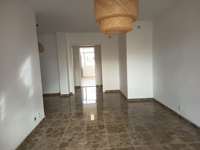 Piso de 4 habitaciones en Málaga ciudad en venta con garaje - 399.000 € (Ref: 9440607)