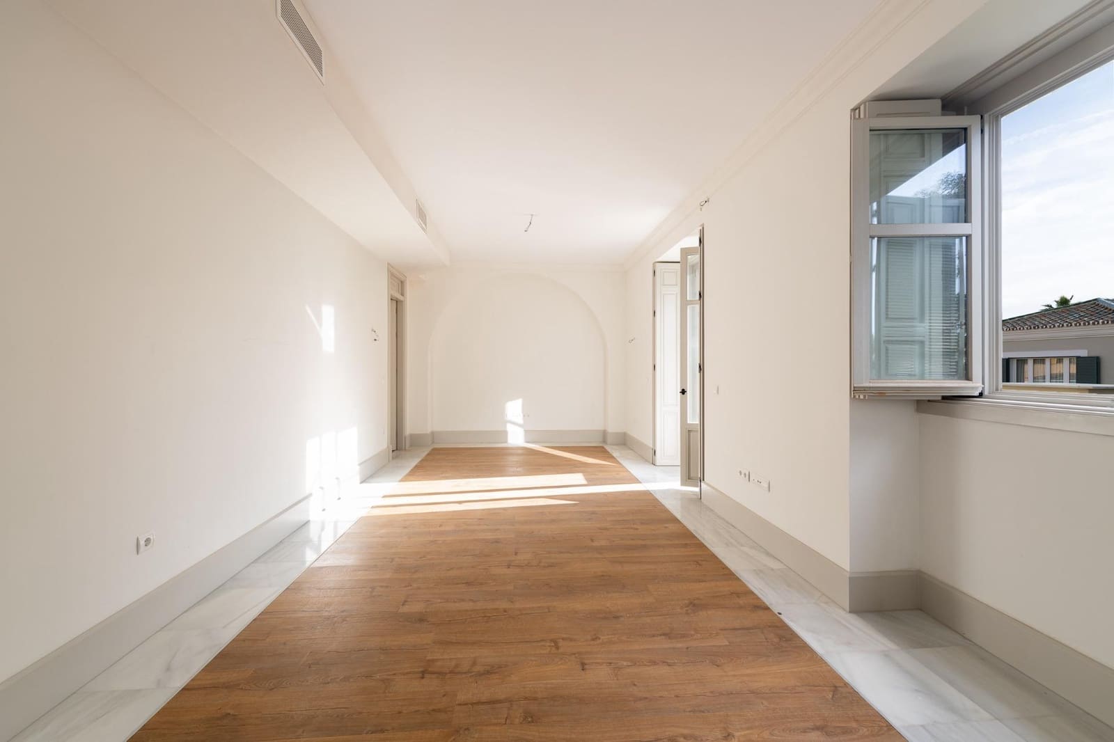 3 soverom Penthouse til salgs i Malaga by med garasje - € 2 340 000 (Ref: 9446435)
