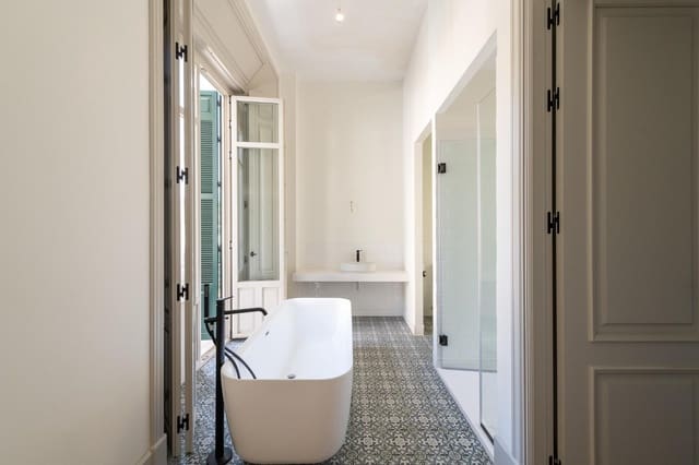 3 soverom Penthouse til salgs i Málaga by med garasje - € 2 340 000 (Ref: 9446435)