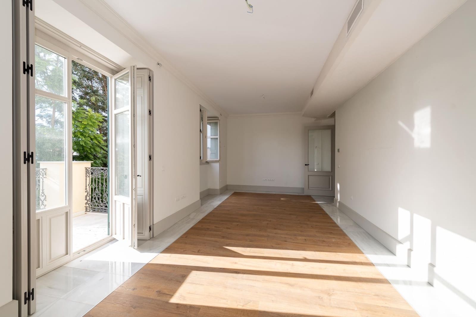 3 soverom Penthouse til salgs i Malaga by med garasje - € 2 340 000 (Ref: 9446435)