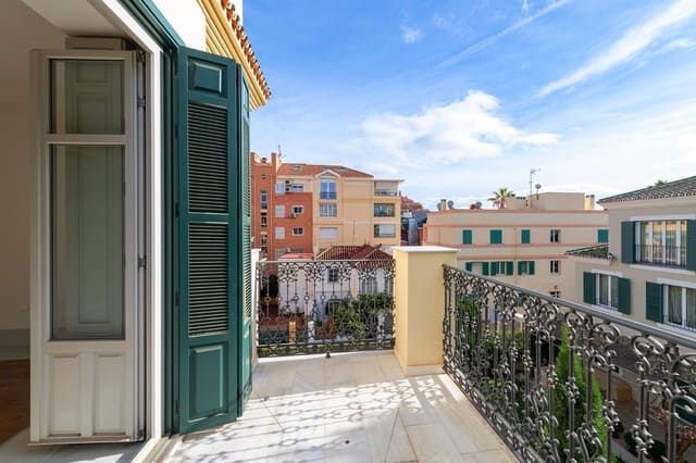 3 soverom Penthouse til salgs i Málaga by med garasje - € 2 340 000 (Ref: 9446435)