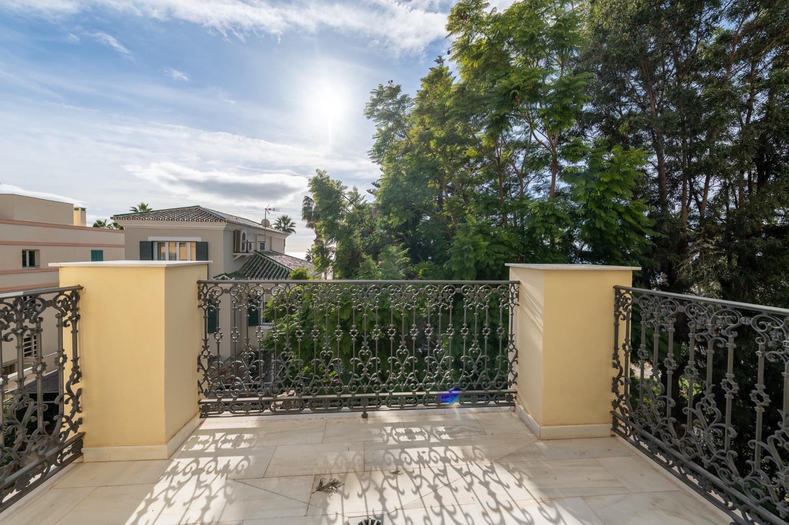 3 soverom Penthouse til salgs i Malaga by med garasje - € 2 340 000 (Ref: 9446435)