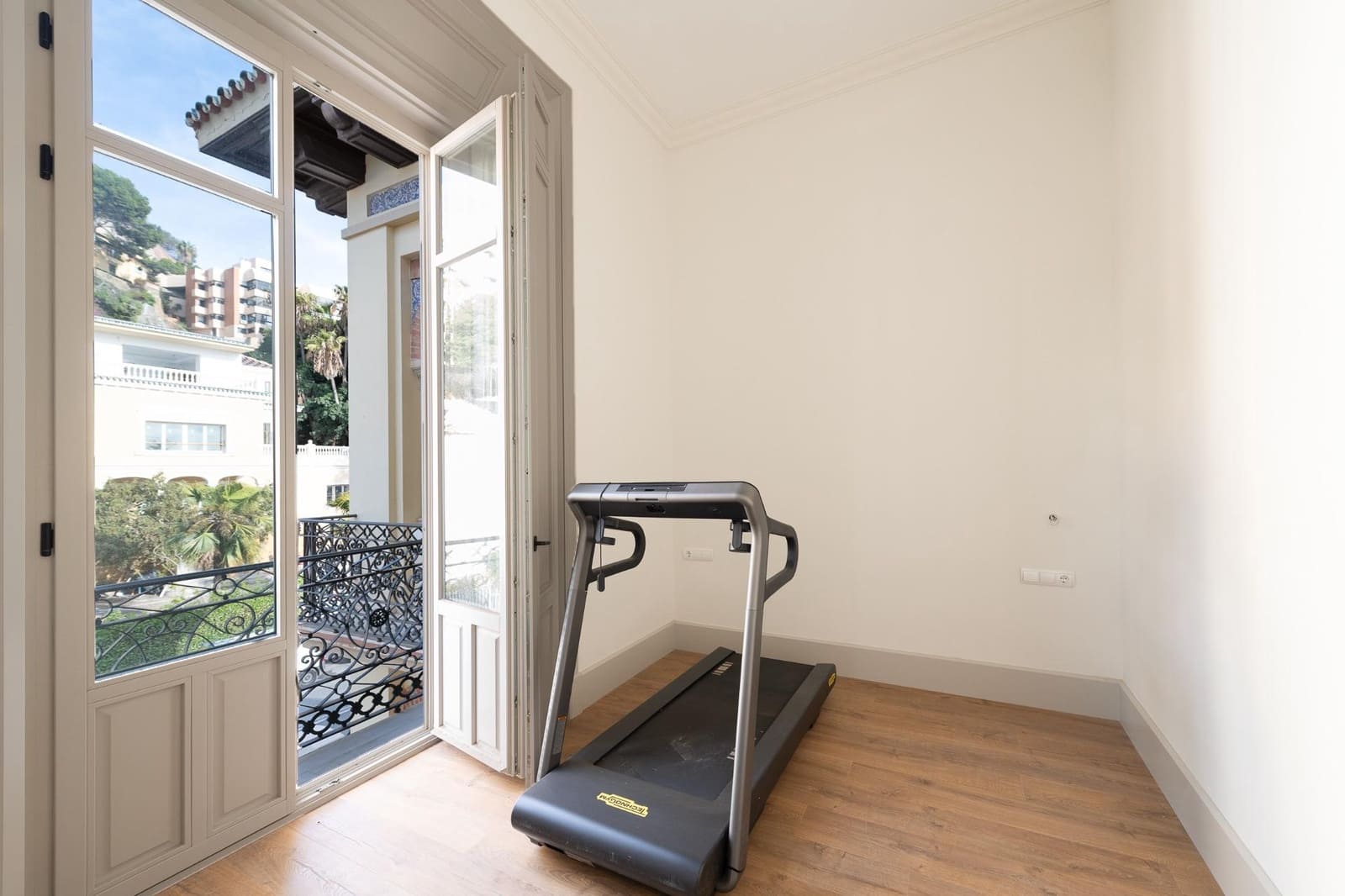 3 sypialnia Penthouse na sprzedaż w Miasto Malaga z garażem - 2 250 000 € (Ref: 9449381)