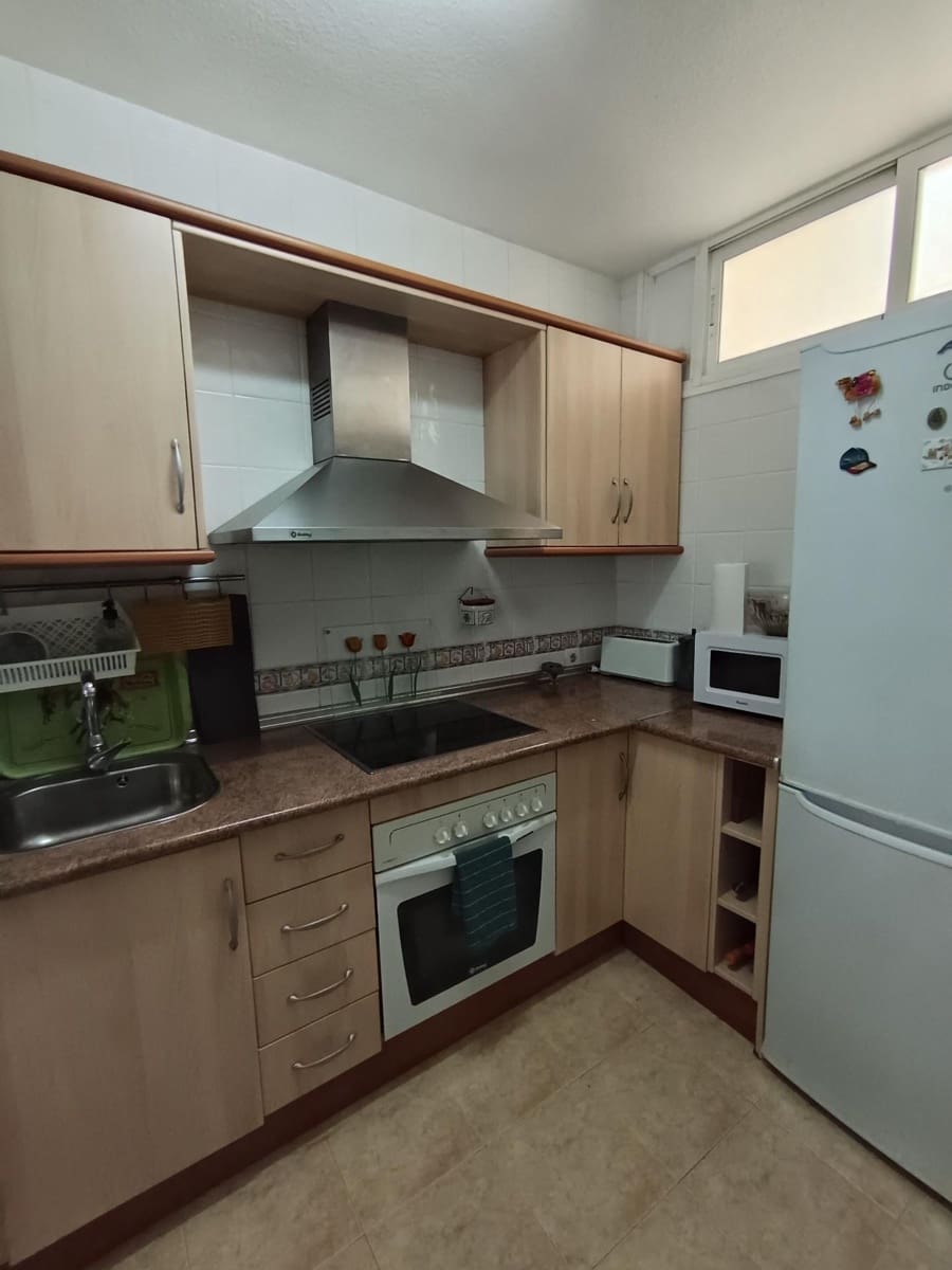 Piso de 2 habitaciones en Benalmadena Costa en venta - 467.000 € (Ref: 9456349)