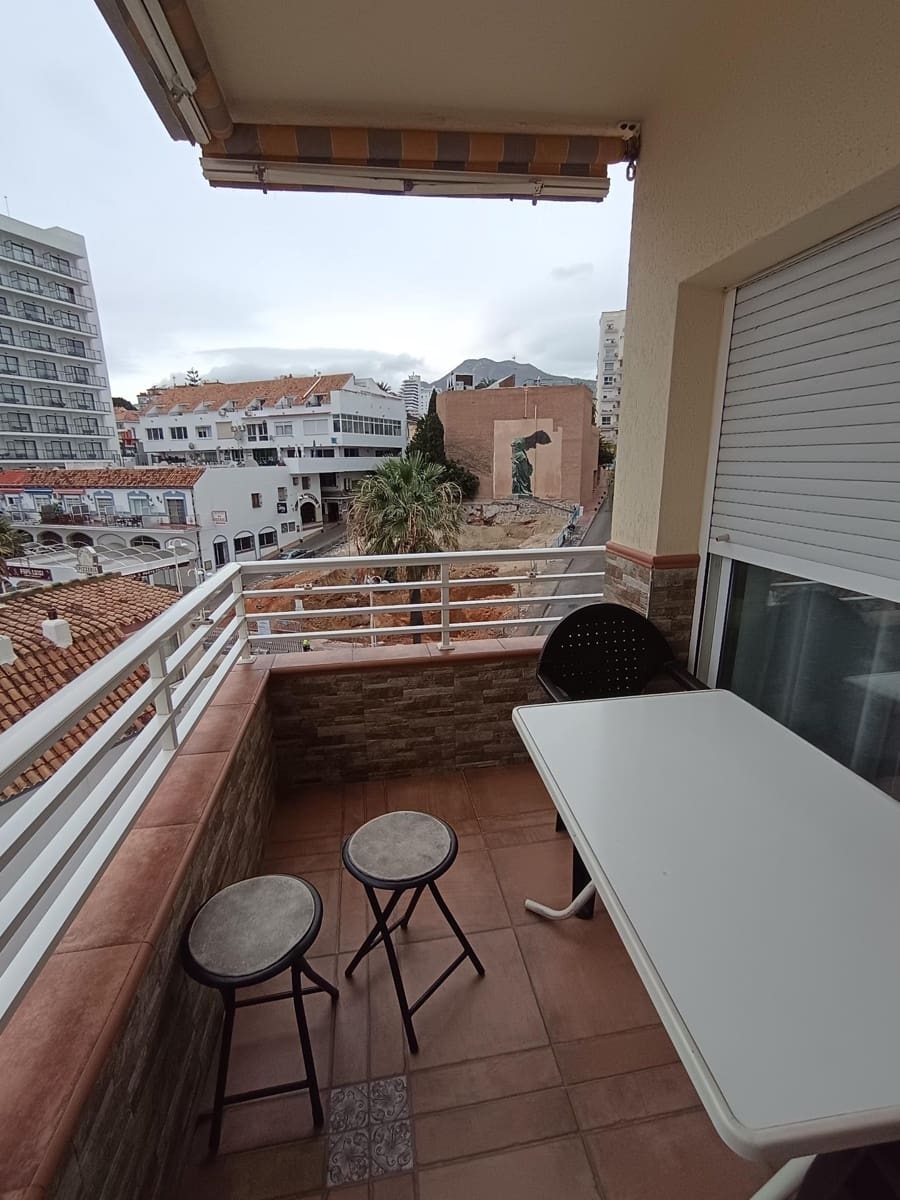 Piso de 2 habitaciones en Benalmadena Costa en venta - 467.000 € (Ref: 9456349)