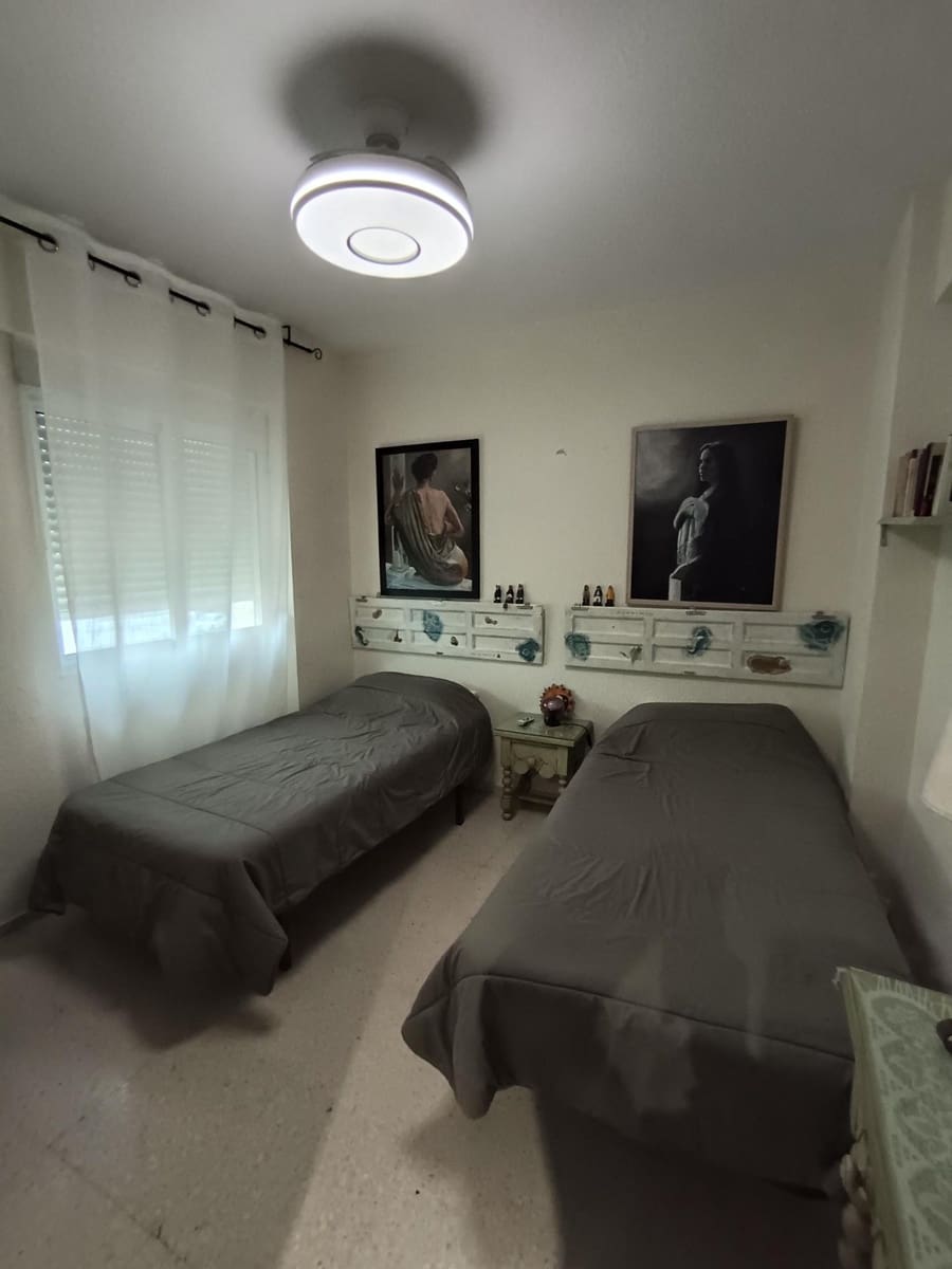 Piso de 2 habitaciones en Benalmadena Costa en venta - 467.000 € (Ref: 9456349)