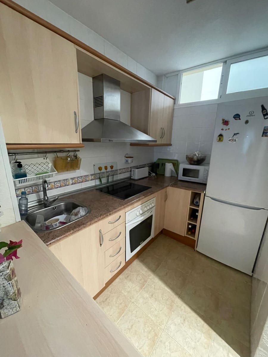 2 slaapkamer Flat te koop in Benalmadena met garage - € 450.000 (Ref: 9456349)