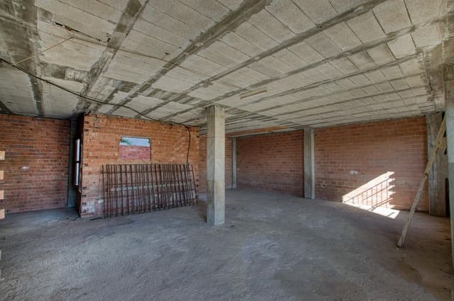 3 soveværelse Rækkehus til salg i Vélez-Málaga med garage - € 175.000 (Ref: 9465652)