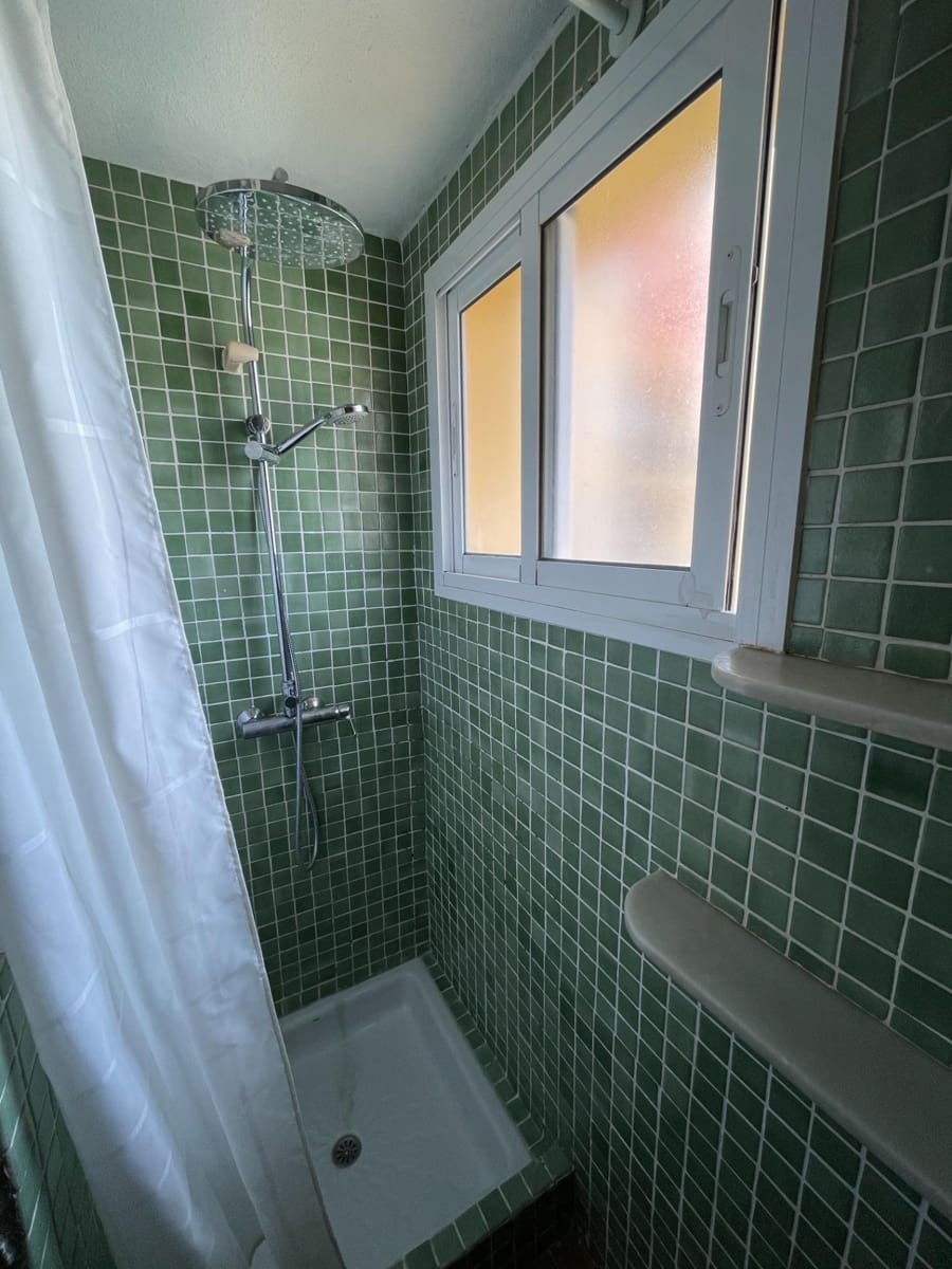 2 bedroom Flat for sale in Torremolinos with pool garage - € 275,000 (Ref: 9481257)