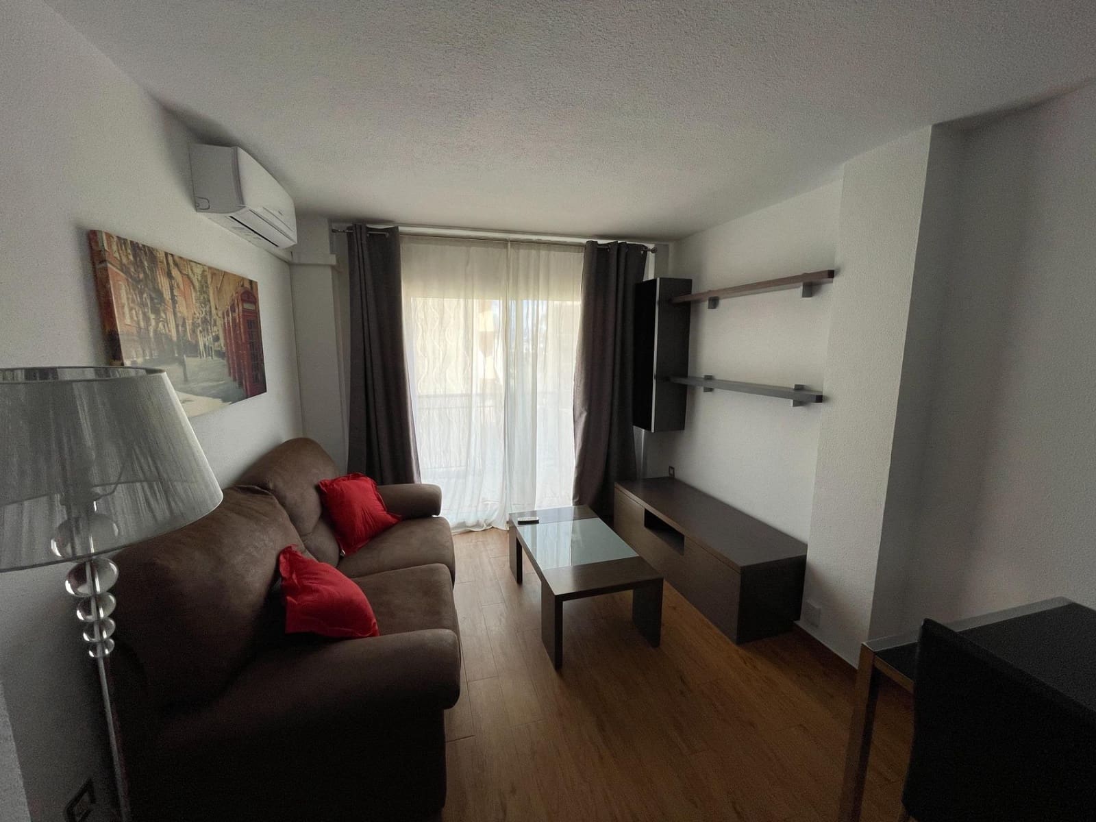 Piso de 2 habitaciones en Torremolinos en venta con piscina garaje - 275.000 € (Ref: 9481257)