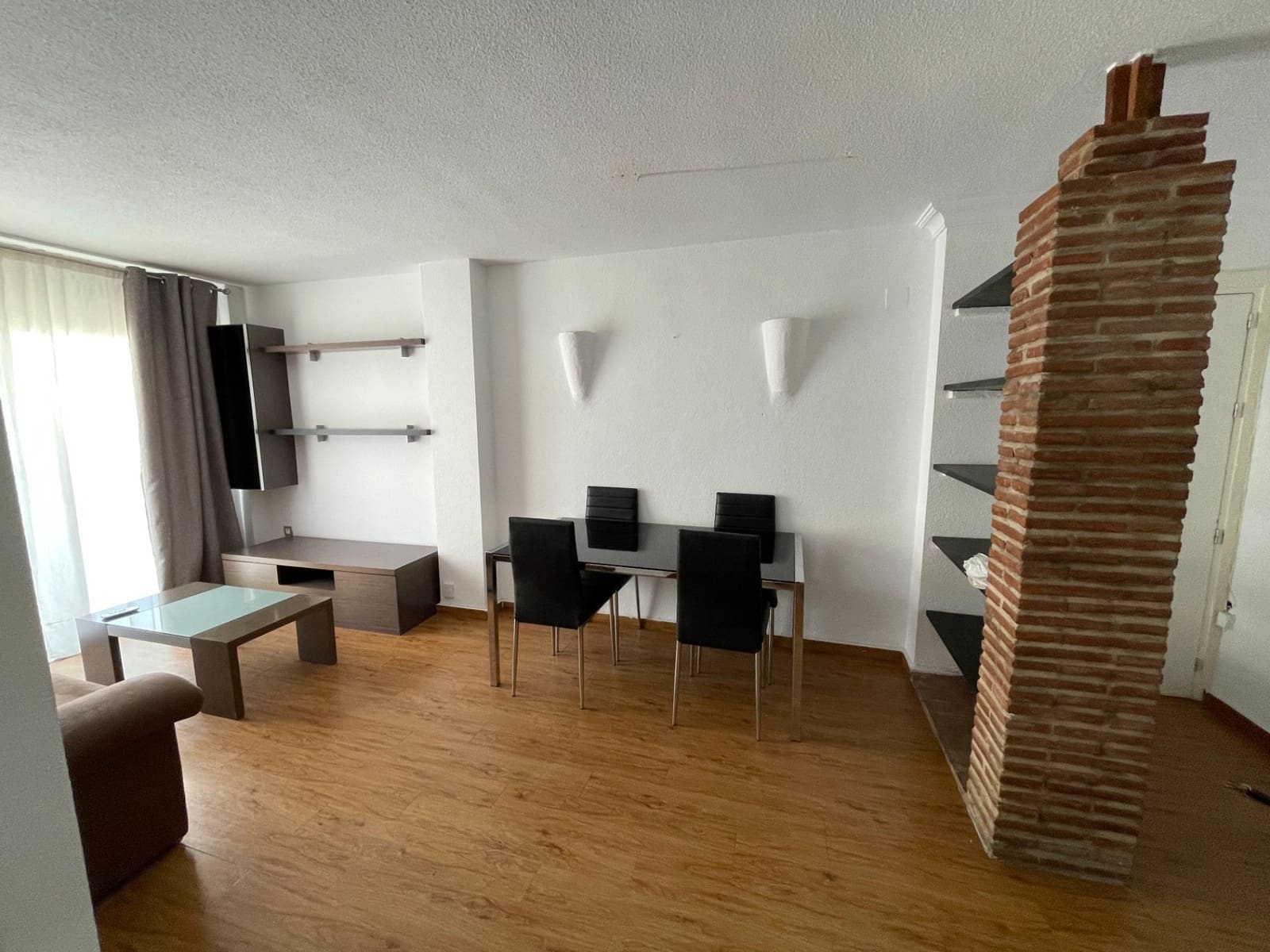 Piso de 2 habitaciones en Torremolinos en venta con piscina garaje - 275.000 € (Ref: 9481257)