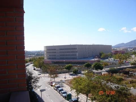 4 soveværelse Lejlighed til salg i Malaga by - € 670.000 (Ref: 9481258)