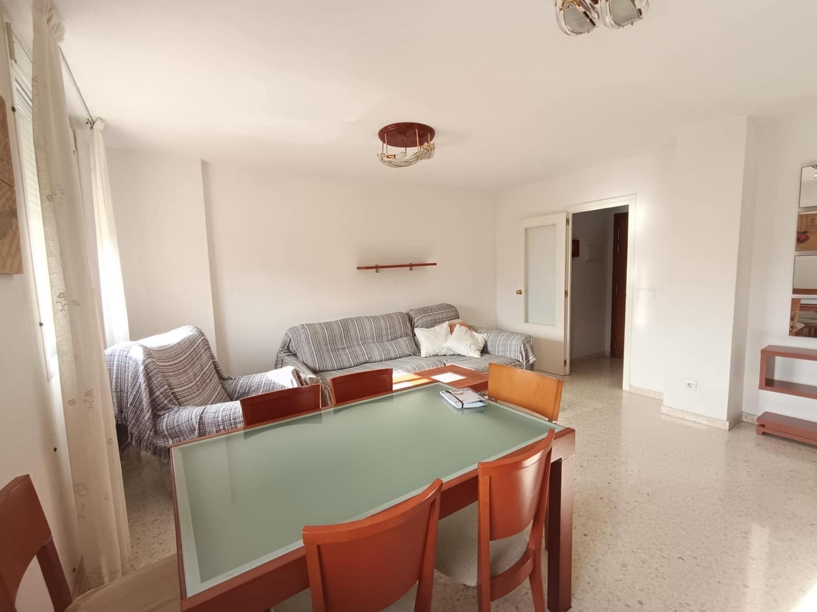 Piso de 3 habitaciones en Málaga ciudad en venta - 299.000 € (Ref: 9491493)