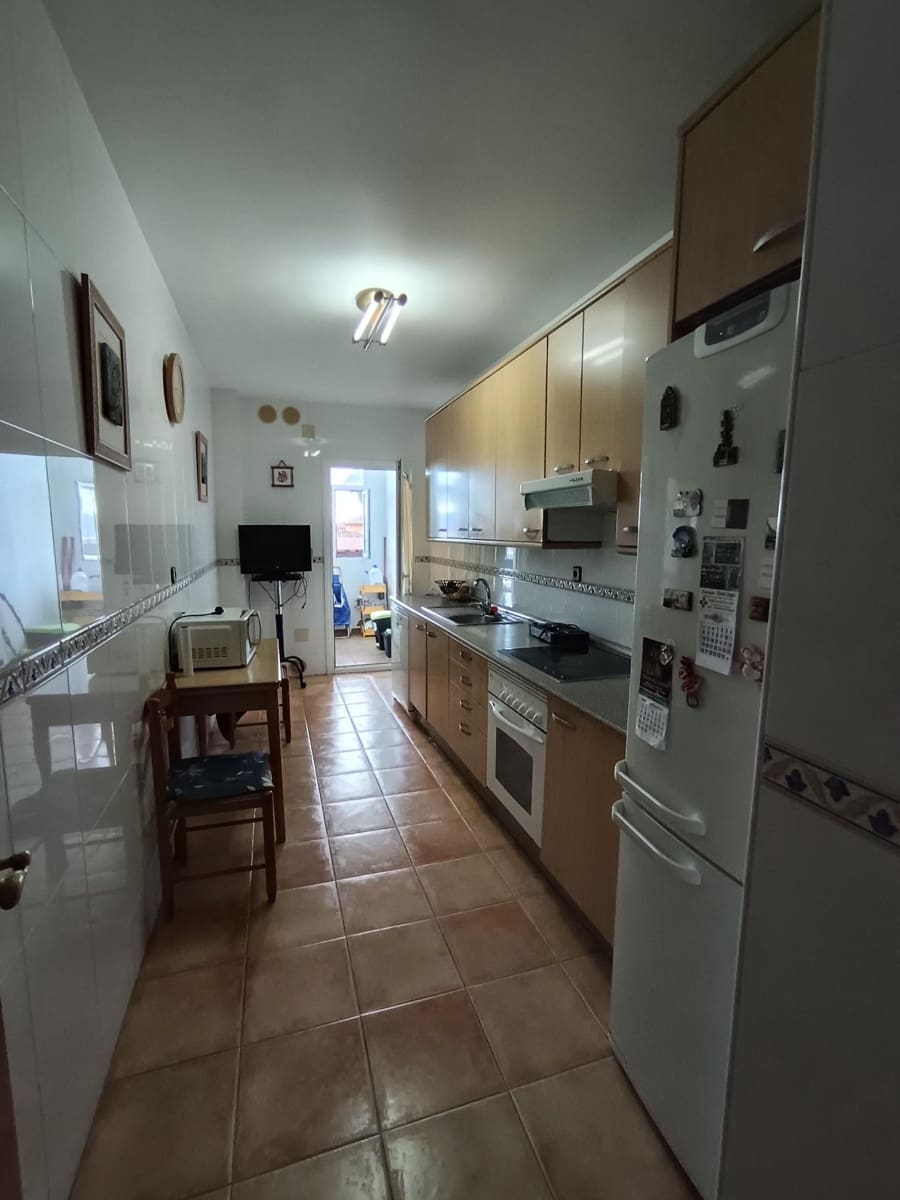 Piso de 3 habitaciones en Torremolinos en venta con piscina - 800.000 € (Ref: 9502445)