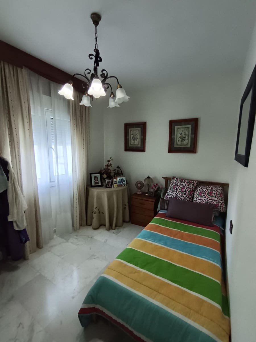 Piso de 3 habitaciones en Torremolinos en venta con piscina - 800.000 € (Ref: 9502445)