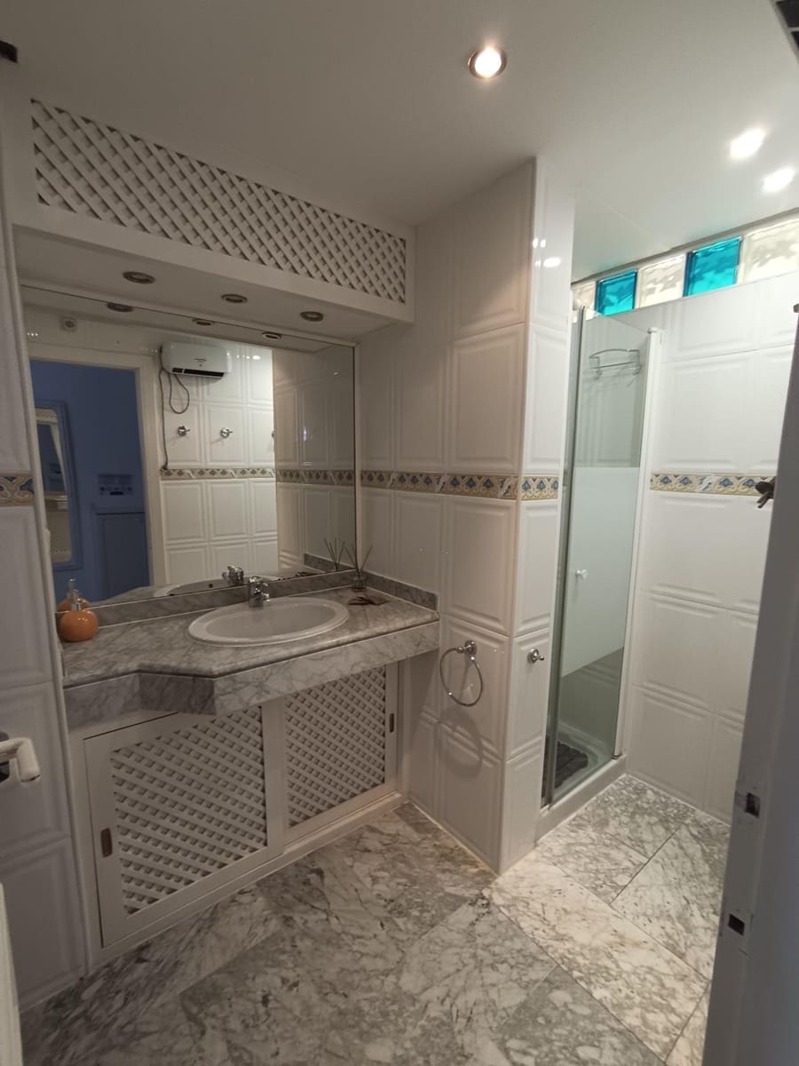 Studio til salg i Benalmadena med swimmingpool - € 400.000 (Ref: 9502446)