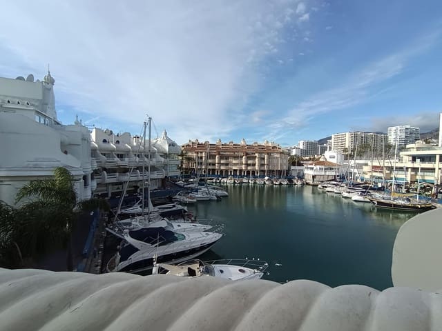 Studio til salg i Puerto Marina, Benalmádena med swimmingpool - € 400.000 (Ref: 9502446)