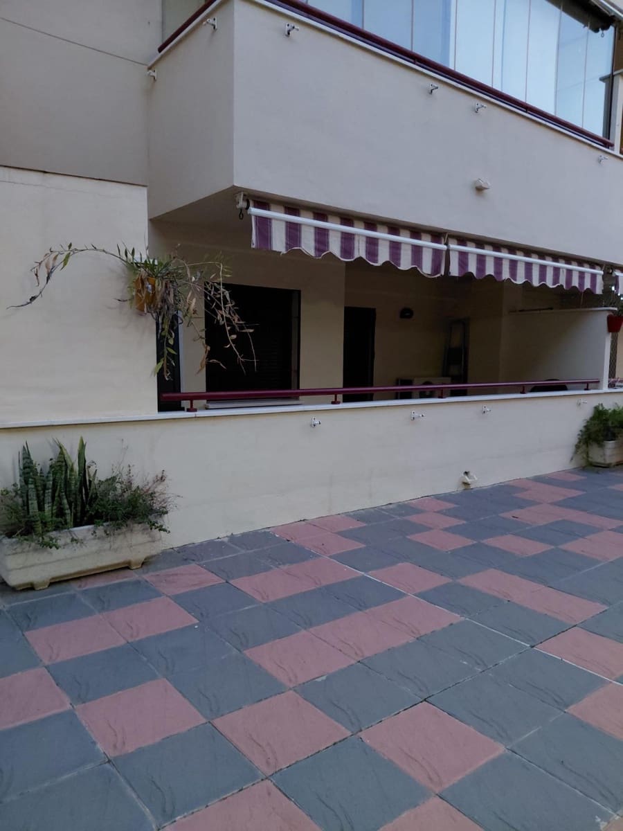 2 slaapkamer Flat te huur in Rincon de la Victoria met zwembad garage - € 1.000 (Ref: 9504357)