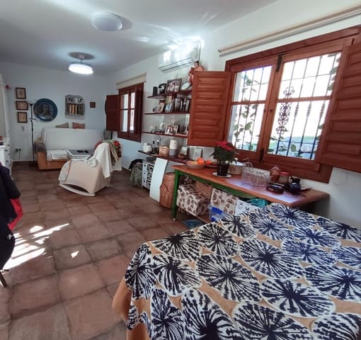 1 sypialnia Willa na sprzedaż w Canillas de Aceituno z basenem garażem - 270 000 € (Ref: 9518965)