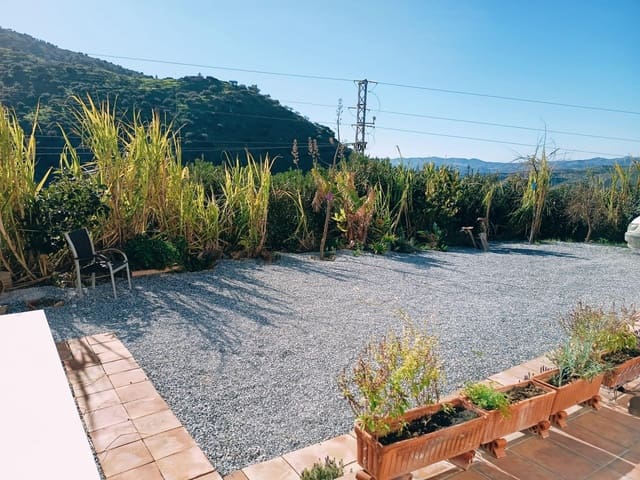 1 sypialnia Willa na sprzedaż w Canillas de Aceituno z basenem garażem - 270 000 € (Ref: 9518965)