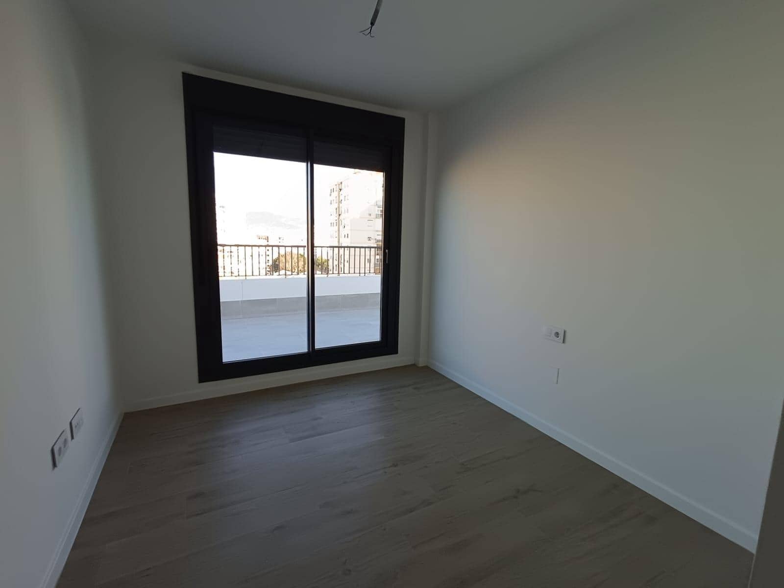 4 soveværelse Penthouse til salg i Malaga by med swimmingpool - € 850.000 (Ref: 9524391)