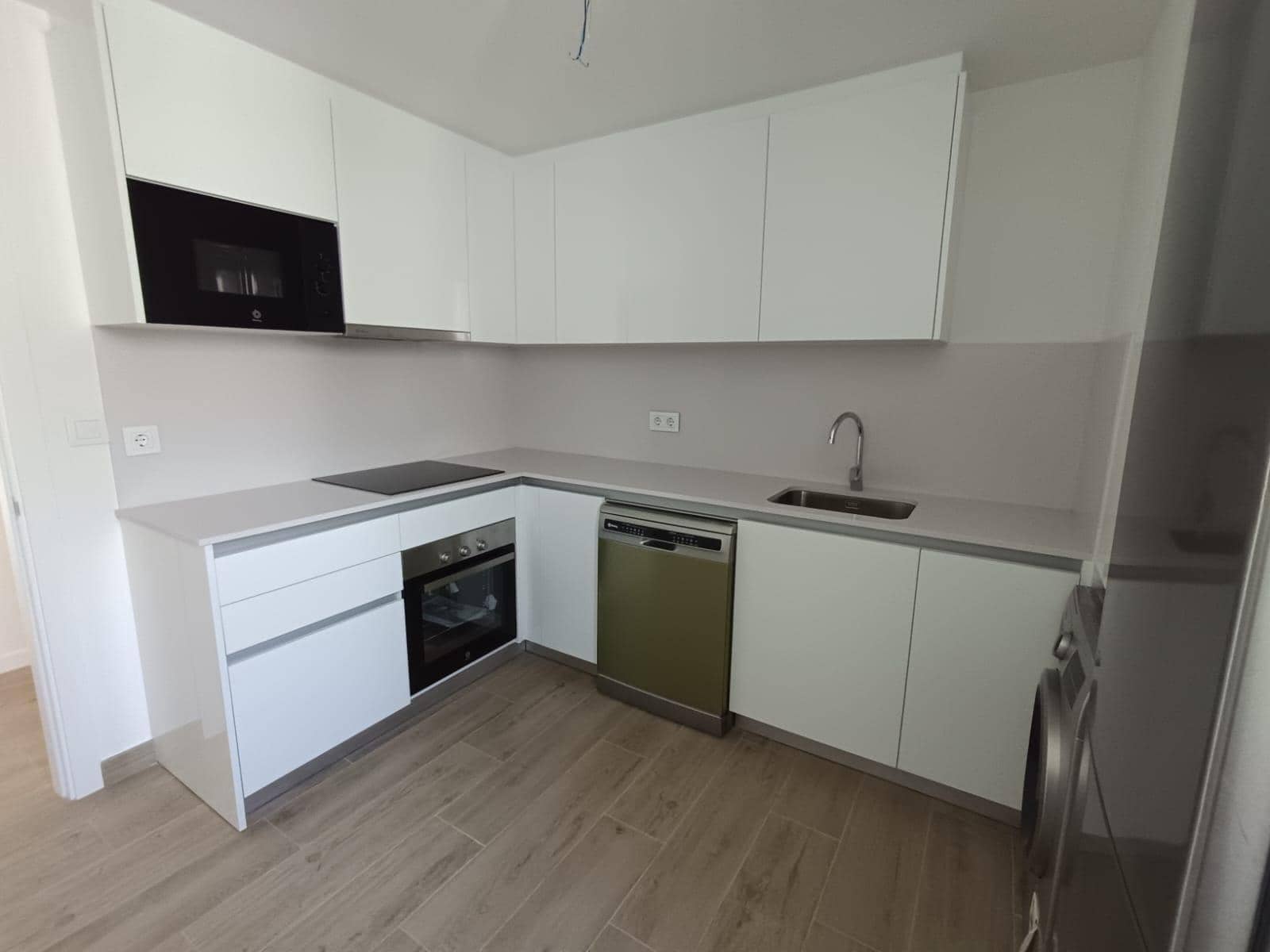 4 soveværelse Penthouse til salg i Malaga by med swimmingpool garage - € 769.000 (Ref: 9524391)