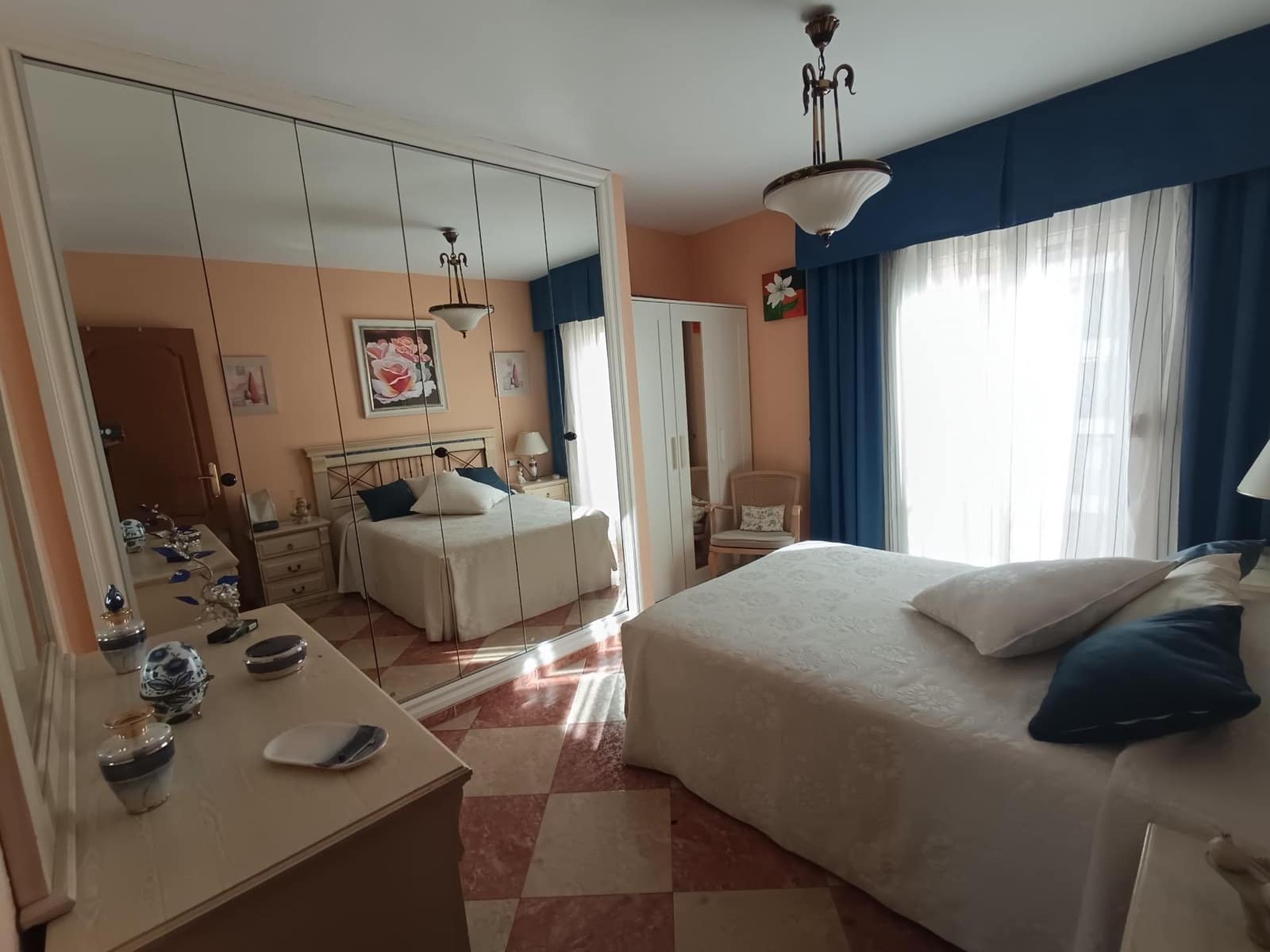 Piso de 4 habitaciones en Málaga ciudad en venta con garaje - 595.000 € (Ref: 9533825)