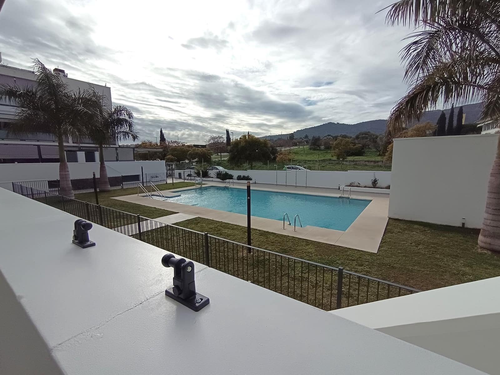 4 Zimmer Wohnung zu verkaufen in Churriana mit Pool Garage - 606.000 € (Ref: 9536804)