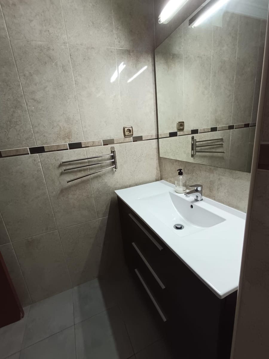 3 bedroom Flat for sale in Malaga city - € 320,000 (Ref: 9543732)