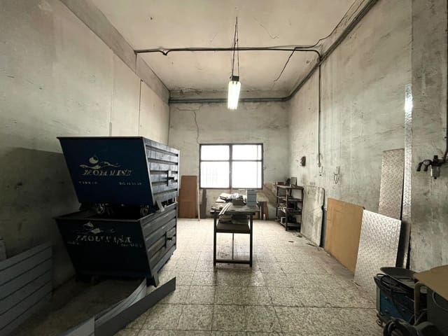 Företag till salu i Málaga stad - 800 000 € (Ref: 9548314)