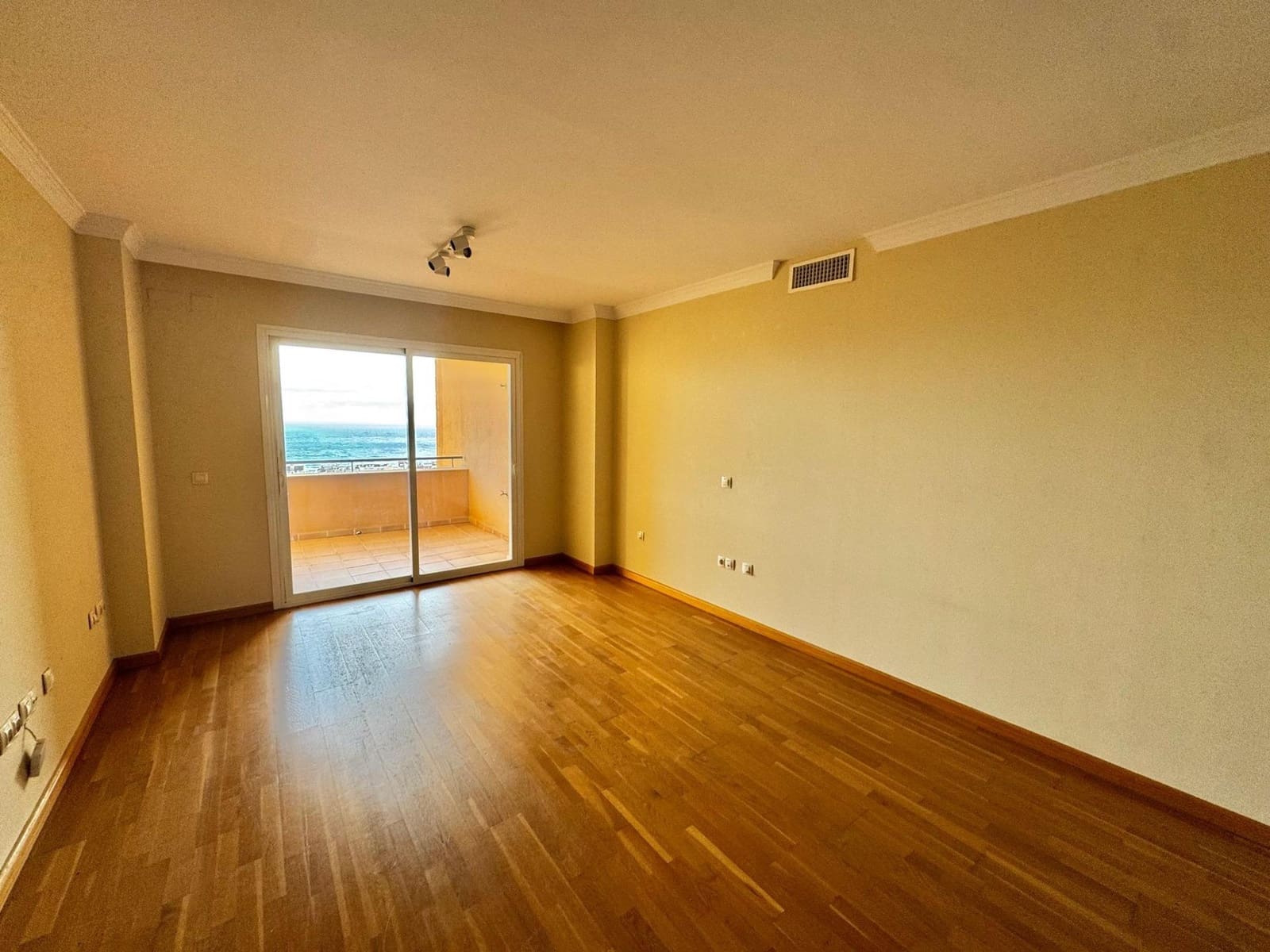 2 sypialnia Mieszkanie na sprzedaż w Rincon de la Victoria z basenem garażem - 395 000 € (Ref: 9555950)