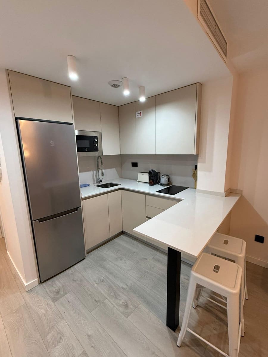 Apartamento de 1 habitación en Málaga ciudad en venta con garaje - 325.000 € (Ref: 9565327)