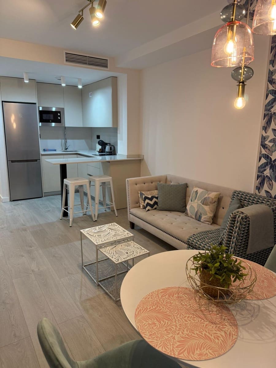 Apartamento de 1 habitación en Málaga ciudad en venta con garaje - 325.000 € (Ref: 9565327)