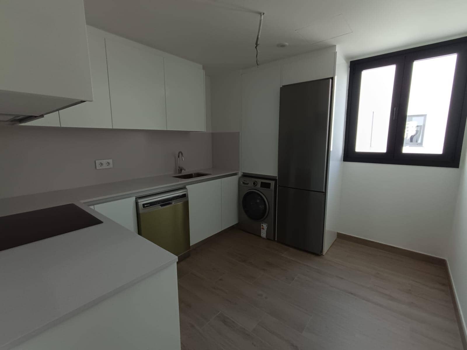 4 sovrum Takvåning att hyra i Malaga stad med pool - 2 500 € (Ref: 9571268)