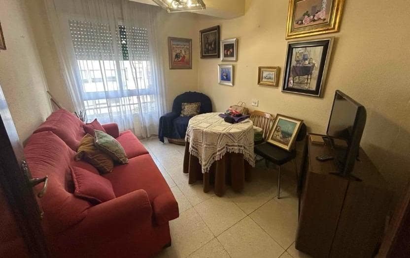 3 soveværelse Lejlighed til salg i Malaga by - € 330.000 (Ref: 9591390)
