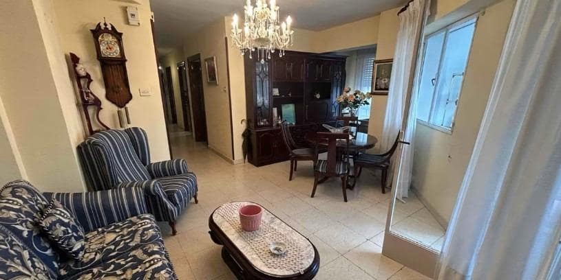 3 soveværelse Lejlighed til salg i Malaga by - € 330.000 (Ref: 9591390)