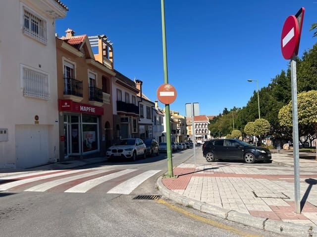 Piso de 2 habitaciones en Alhaurín de la Torre en venta - 265.000 € (Ref: 9611614)