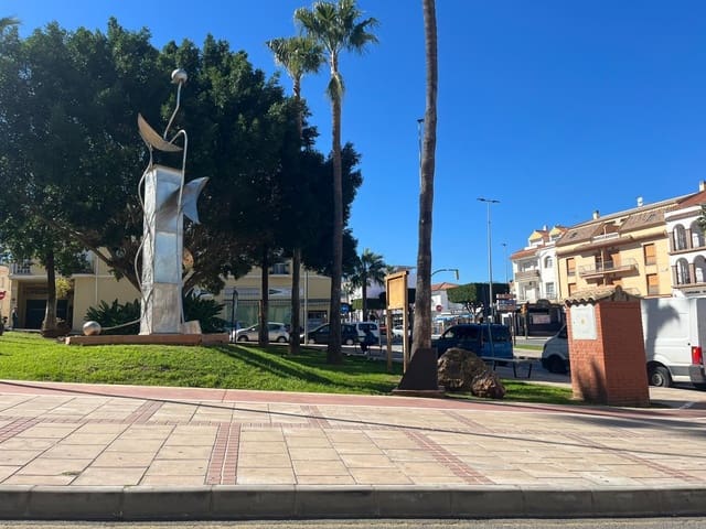 Piso de 2 habitaciones en Alhaurín de la Torre en venta - 265.000 € (Ref: 9611614)