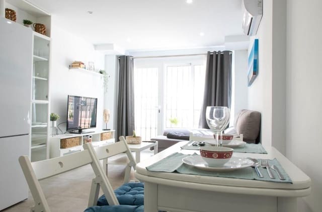 Loft til salgs i Málaga by - € 197 000 (Ref: 9622409)