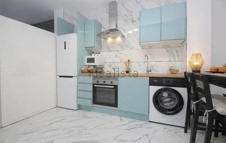 Loft til salgs i Malaga by - € 197 000 (Ref: 9622410)