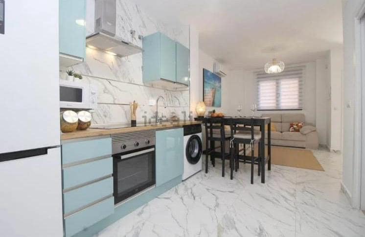 Loft til salgs i Malaga by - € 197 000 (Ref: 9622410)