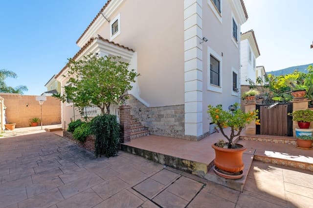 3 slaapkamer Villa te koop in Alhaurín de la Torre - € 650.000 (Ref: 9630084)