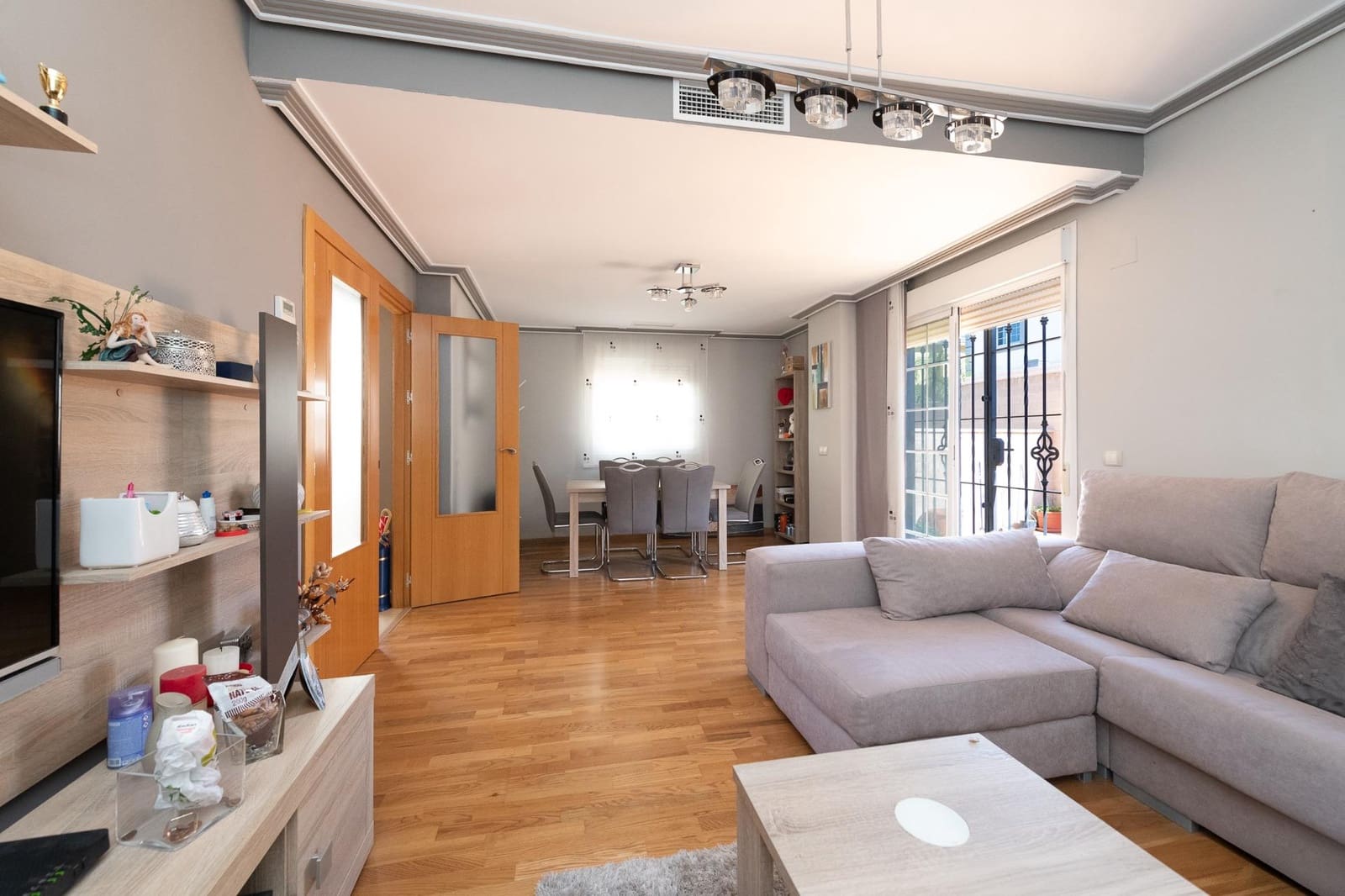 3 sovrum Villa till salu i Alhaurin de la Torre - 650 000 € (Ref: 9630084)