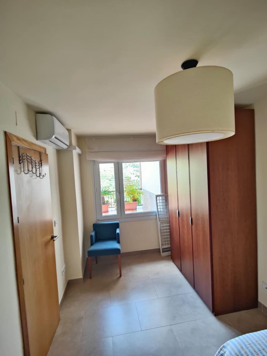 Adosado de 3 habitaciones en Almuñécar en alquiler con piscina - 1.100 € (Ref: 9645106)