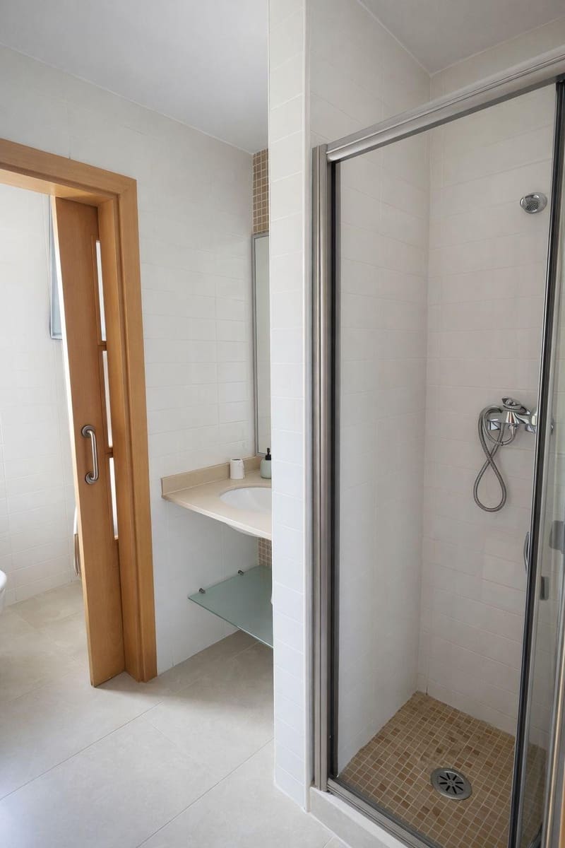 Adosado de 3 habitaciones en Almuñécar en alquiler con piscina - 1.100 € (Ref: 9645106)