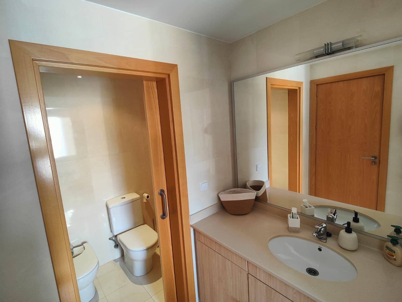 Adosado de 3 habitaciones en Almuñécar en alquiler con piscina - 1.100 € (Ref: 9645106)